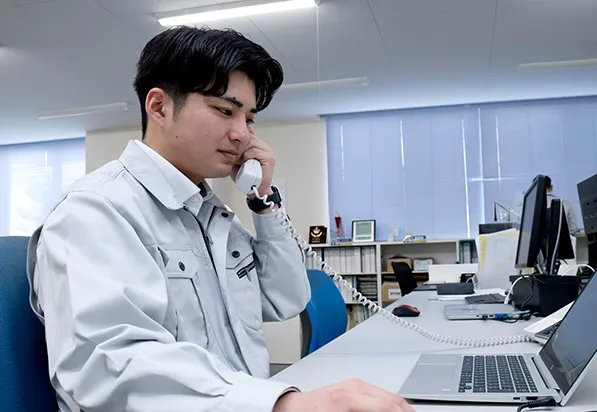 採用情報